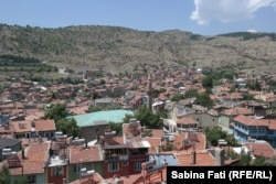 Afyon, orașul vechi, văzut de pe fotăreață, Turcia august 2021