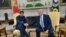 د امریکا ولسمشر ډونلډ ترمپ او پاکستانی وزیراعظم عمران خان