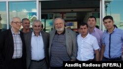 Рустам Ибрагимбеков в Тбилиси (в центре)