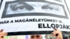 Transzparens a Pegasus-botrány kitörése utáni kormányellenes tüntetésen