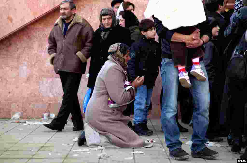 Marking Ashura In Azerbaijan #19