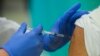 România a vaccinat până acum peste 400.000 de oameni cu prima doză