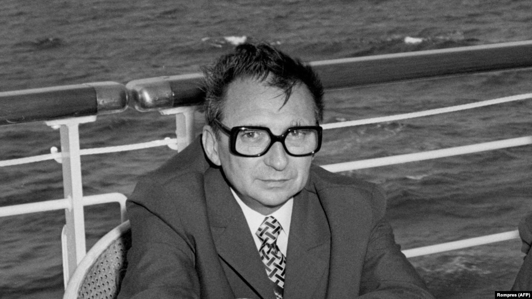 Ion Mihai Pacepa în aprilie 1975.