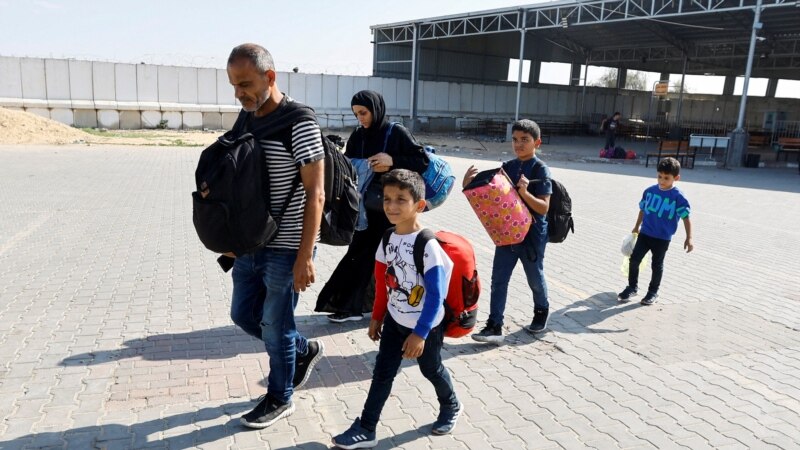 Disa fëmijë palestinezë me kancer dërgohen në Egjipt për trajtim
