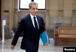 Fostul președinte francez Nicolas Sarkozy a pierdut apelul împotriva condamnării sale precedente pentru corupție și trafic de influență.