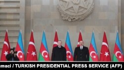 Ադրբեջանի և Թուրքիայի նախագահները Բաքվի զորահանդեսի ժամանակ, 10-ը դեկտեմբերի, 2020թ․