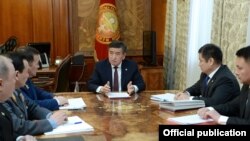Президент Сооронбай Жээнбеков укук коргоо органдарынын жетекчилерин кабыл алды. 