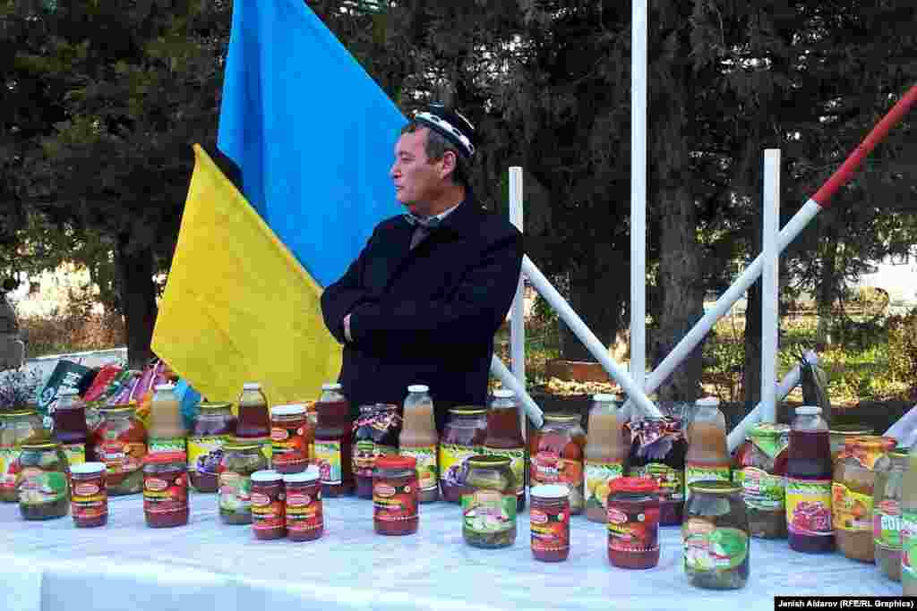 Кошуна турган аймакта эки өлкөнүн акчасы тең иштей берет.