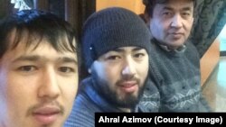 Ахрал Азімов (праворуч) зі своїми синами, підозрюваними у вибуху в метро Санкт-Петербурга