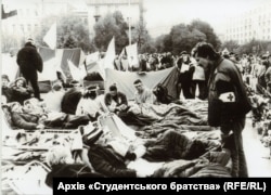 Unlike some subsequent protests on Kyiv's Independence Square, the Revolution On Granite was very disciplined and well-organized. Here, a student medical officer checks the well-being of the hunger-striking students, all of whom lived to tell the tale.