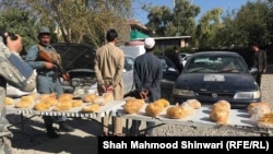آرشیف، عکس جنبۀ تزئینی دارد