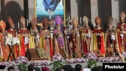 Armenia - Catholicos Garegin II (C) and other top clergymen of the Armenian Apostolic Church confer sainthood on some 1.5 million victims of the 1915 Armenian genocide, Echmiadzin, 23Apr2015.