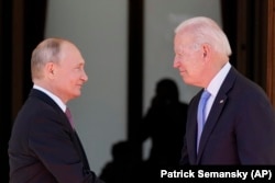 U.S. President Joe Biden (right) and Russian President Vladimir Putin met in Geneva on June 16.