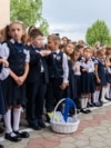 Moldova, The first bell at Alexandru cel Bun High School in Sângera, September 1, the first sound