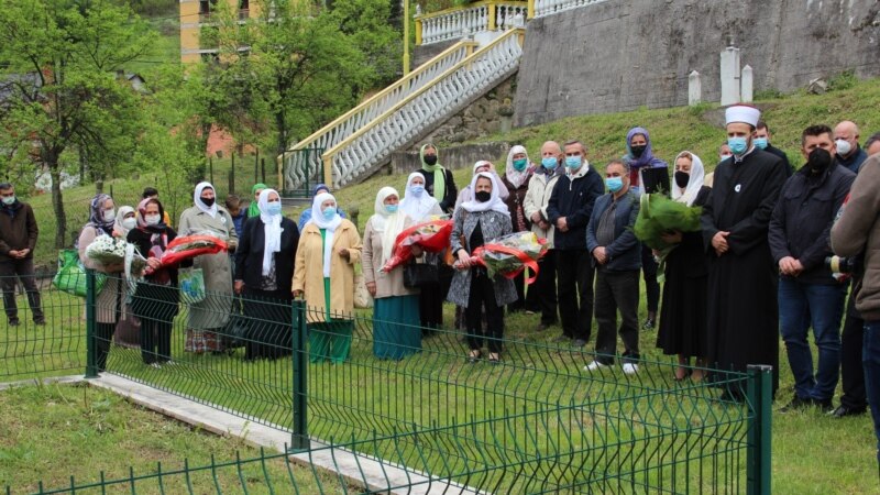 Sjećanje na prve civilne žrtve ubijene u Srebrenici 1992.