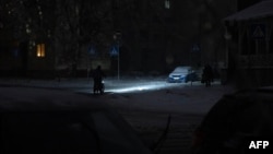 Вулиця Києва під час відключення світла, 9 січня 2026 року