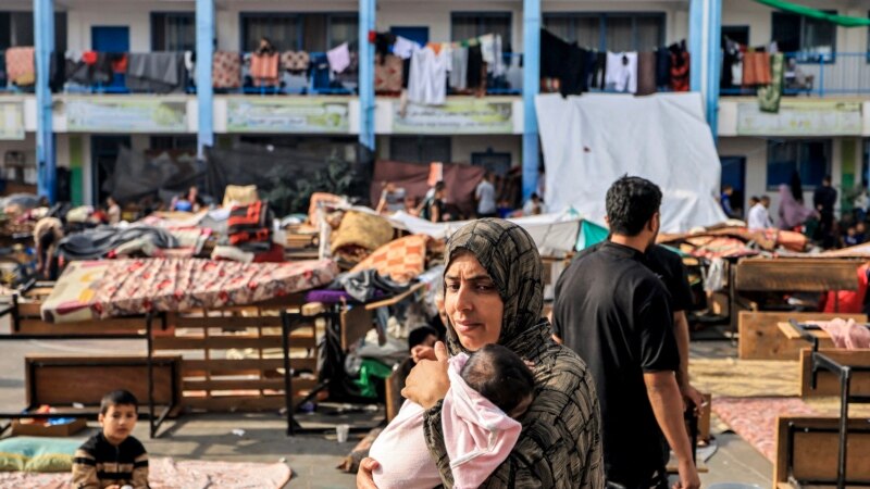 Во засолништата во Газа три пати повеќе луѓе од капацитетите
