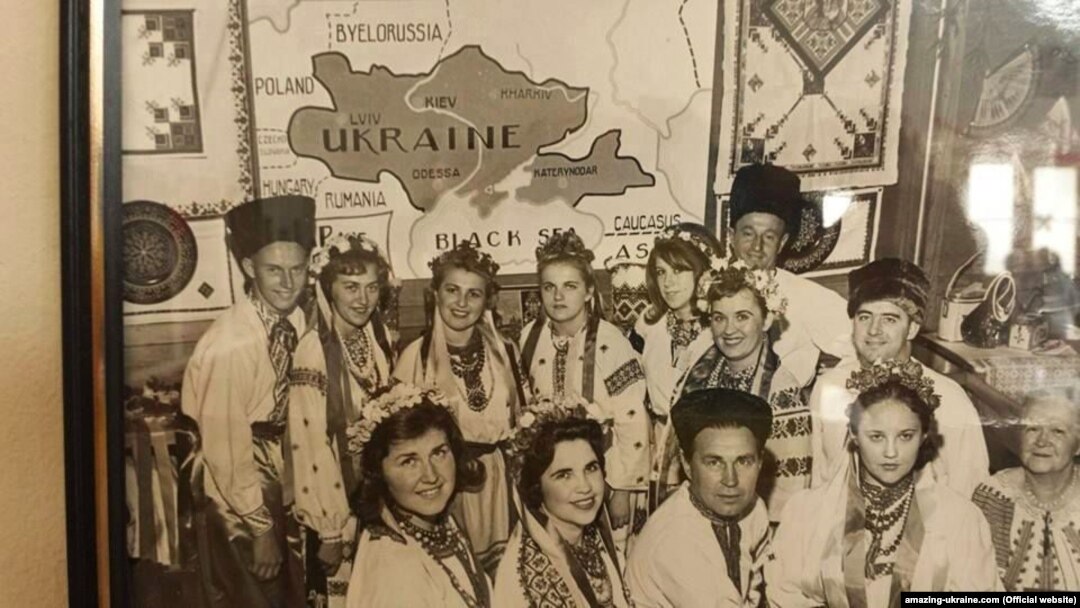 Архивное фото: представители украинской диаспоры в Сан-Диего (предположительно, первая четверть XX века)