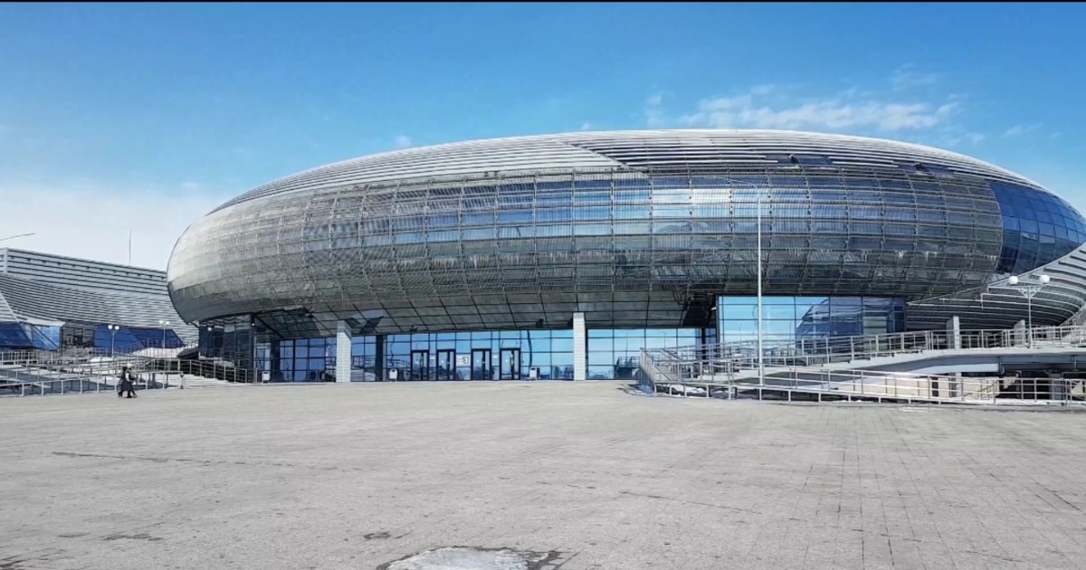 Колготкидегі ерлердің бөкселері