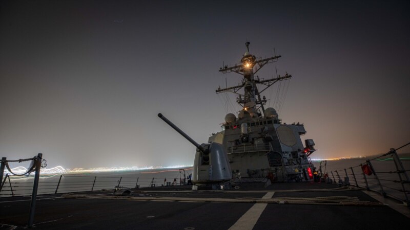 SAD pokrenule snage na Crvenom moru posle napada jemenskih Huta na brodove