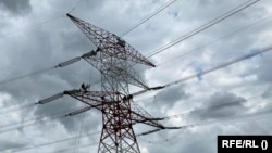 România a importat mai multe energie electrică în primele zece luni ale anului din cauza scăderii producției din hidrocentrale.