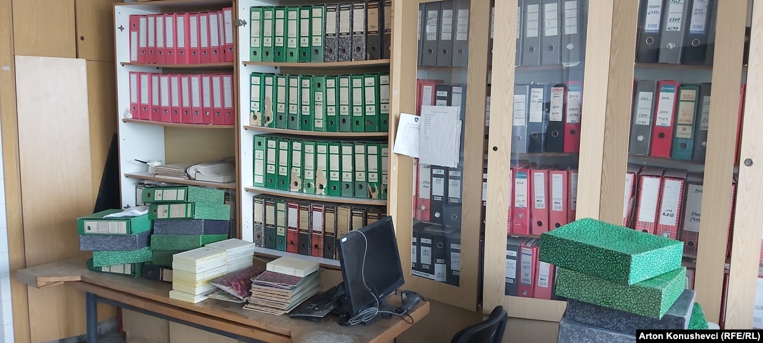 Dhoma e Arkivit në Institutin e Patologjisë.