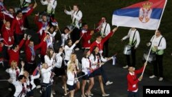 Olimpijski tim Srbije na otvaranju Olimpijade u Londonu, juli 2012.