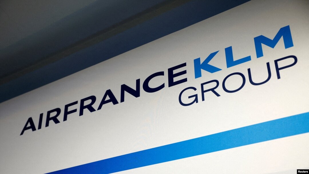 Air France este una din companiile anchetate pentru că ar fi făcut promisiuni vagi despre eforturile de sustenabilitate ale companiei, păcălind clienții cărora le dădeau de înțeles că zborurile cu această companie nu ar fi chiar atât de dăunătoare mediului.