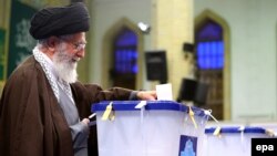 Eýranyň ýokary ruhany lideri Aýatolla Ali Hameneýi . 26-njy fewral, 2016 ý.