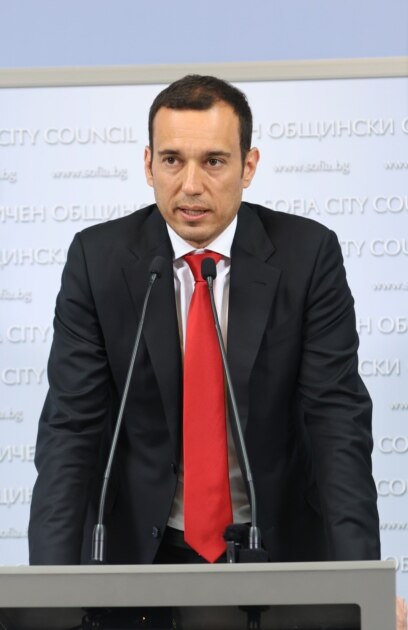 Причината за мащабната атака срещу кмета на София Васил Терзиев