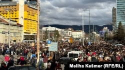 Vlada Kantona Sarajevo proglasila je 14. februar Danom žalosti.
Foto: Sarajevo, 14. februar, 2026.