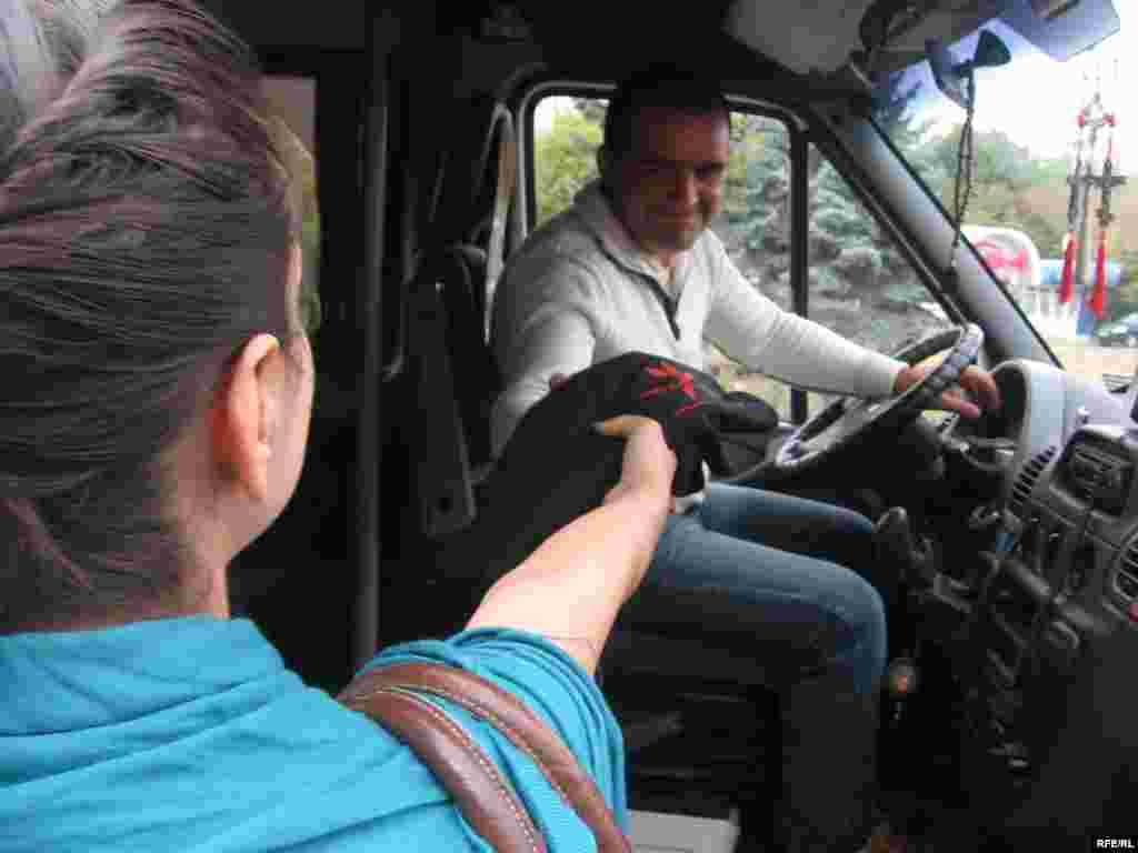 Revenind la oile noastre: Diana, cea care în bună tradiţie romană te salută cu "Salve" şi ...