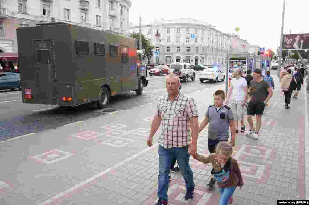 Аўтазак з затрыманымі ў Гомлі