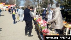 Торгівля квітами в Севастополі, 7 березня 2020