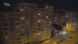 Румуни зі своїх вікон святкували православну пасхальну всеношну – відео