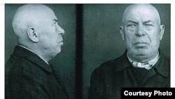 A photo of Mikhail Bart taken in prison