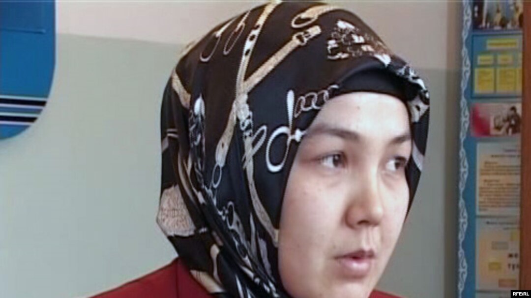 Aida Dekebaeva wants to wear the hijab while teaching.