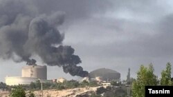 عکسی که خبرگزاری تسنیم از این آتش‌سوزی منتشر کرده است