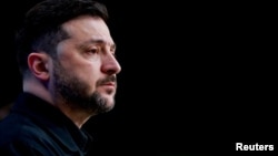 У вечірньому зверненні президент Зеленський заявив, що «продовжив сьогодні кадрові зміни – і в регіонах, і в Службі безпеки України», й анонсував, що будуть іще рішення