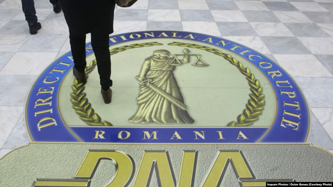 Dosare cu care DNA a avut câștig de cauză în instanță, obținând condamnări pentru corupție, sunt întoarse de la zero sau suspendate.