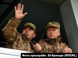 Бригадный генерал Владислав Клочков, руководитель международных военных учений Rapid Trident-2021 (слева)