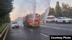 Полив улицы в Узбекистане. 16 июля 2026