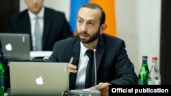 Armenia - First Deputy Prime Minister Ararat Mirzoyan speaks at a cabinet meeting in Yerevan, 22 May 2018.