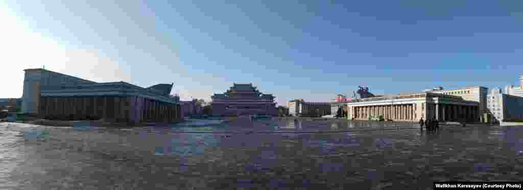 Площа Кім Ір Сена у Пхеньяні