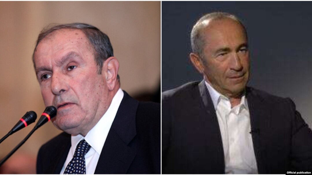 Keçmiş Ermənistan prezidentləri Robert Koçaryan (sağda) və Levon Ter-Petrosyan