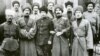 Карачаевцы из "Дикой дивизии" с генералом Корниловым