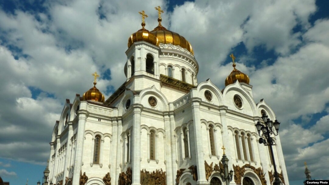 Россия признала независимость Южной Осетии, однако Русская православная церковь не спешит следовать ее примеру. Она по-прежнему считает, что, согласно православным канонам, это территория Грузинской церкви