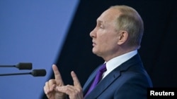 Владимир Путин на пресс-конференции в Москве, 23 декабря 2021 года