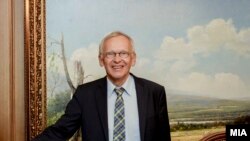 Германскиот експерт Рајнхард Прибе
