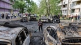 Cartierul Obolon din Kiev, pe 4 mai 2025 - urmările unui atac rusesc. 
